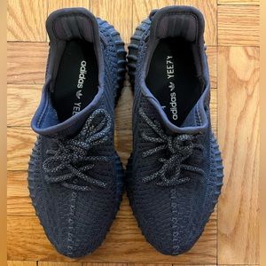 Adidas yeezy boost 350 black. Worn only 3x.